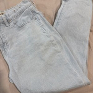 Women's Madewell Jeans, 28P, Light Blue | curve line